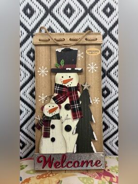 Hand Crafted Snowman Welcome Plaque with Red Plaid Accents